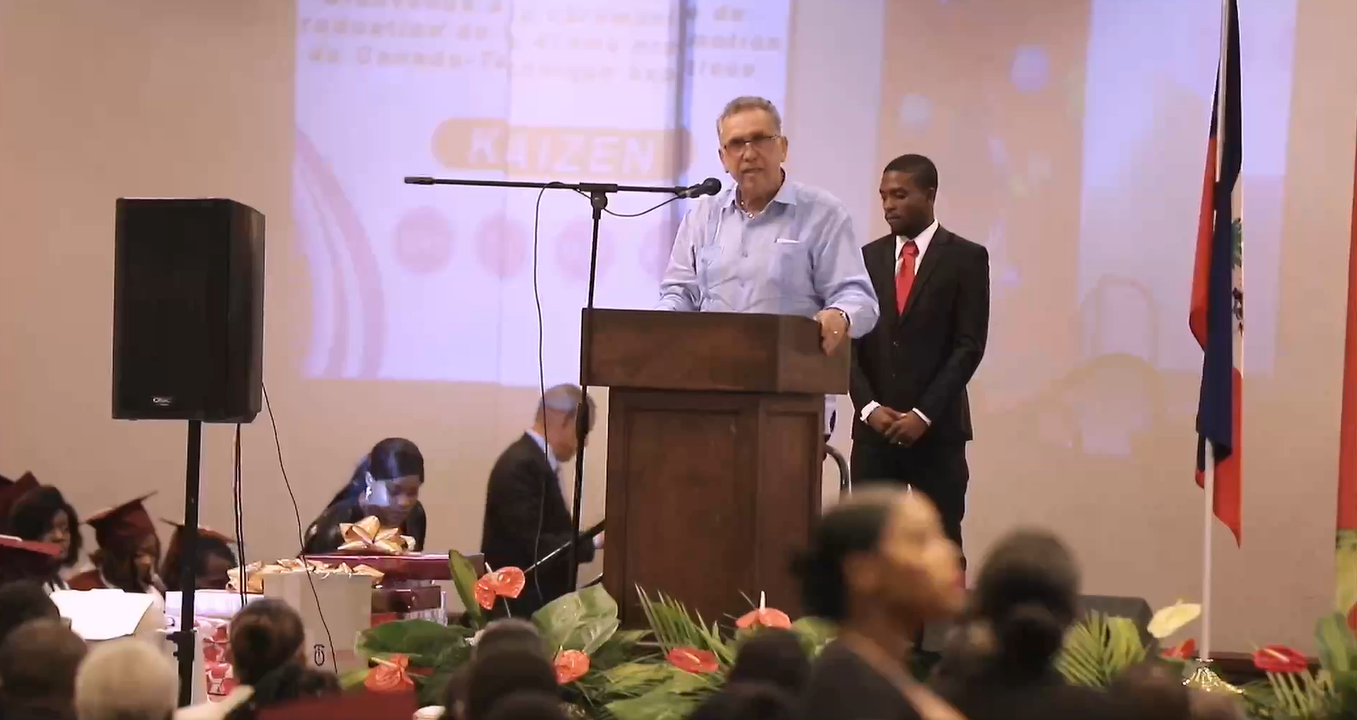 Le Président Gérard Laborde, parrain de la promotion Kaizen du Canado-Technique